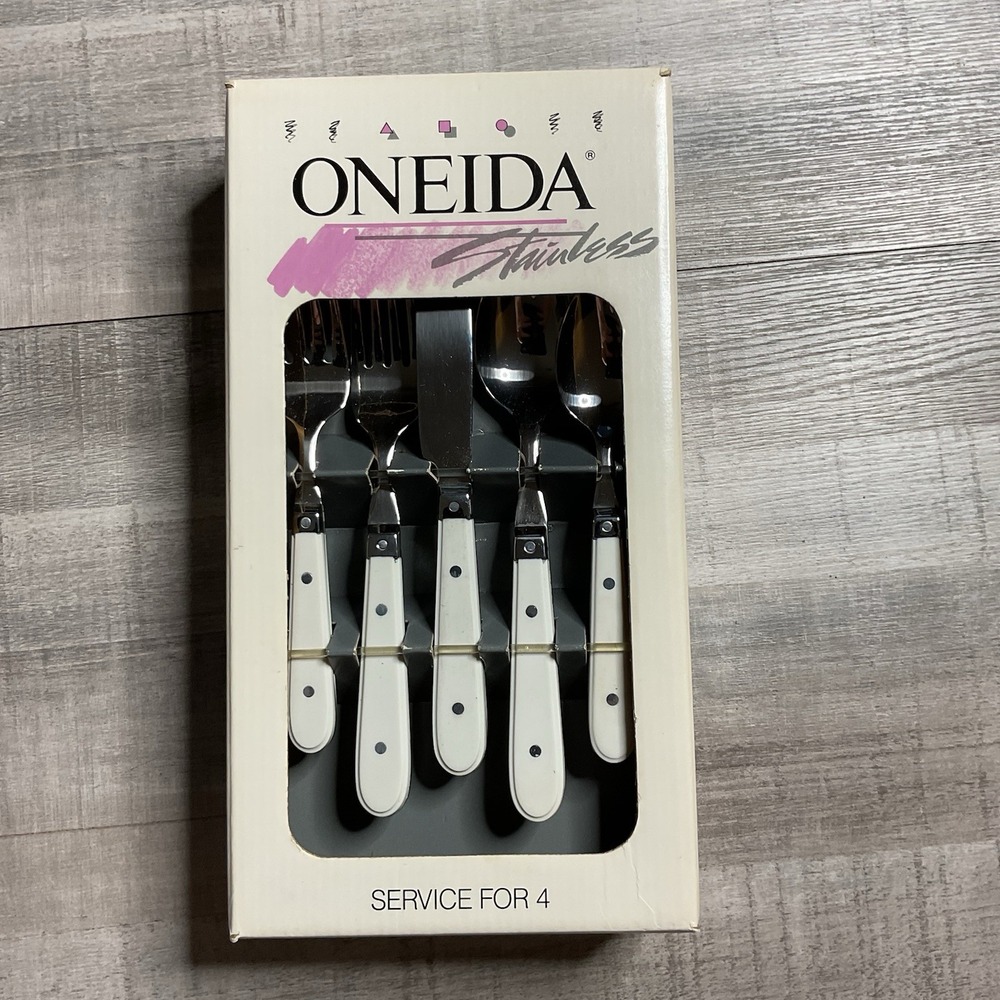 Oneida Stainless Flatware Country Colors White Patttern 20 piece‎ Set
